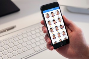 Kendi Yüzünüzü Hareketli Emoji Yapın!