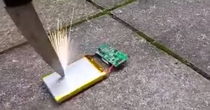 Telefon Bataryası Delindiğinde Neler Olur?