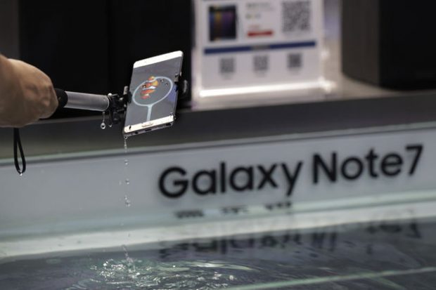 Galaxy Note 7 Telefonları Kapalı Tutun Uyarısı