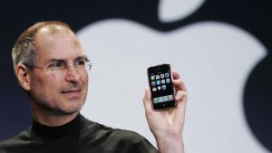 iPhone Tanıtımının 10. Yılı, Steve Jobs 10 Yıl Önce Bugün Böyle Duyurdu!