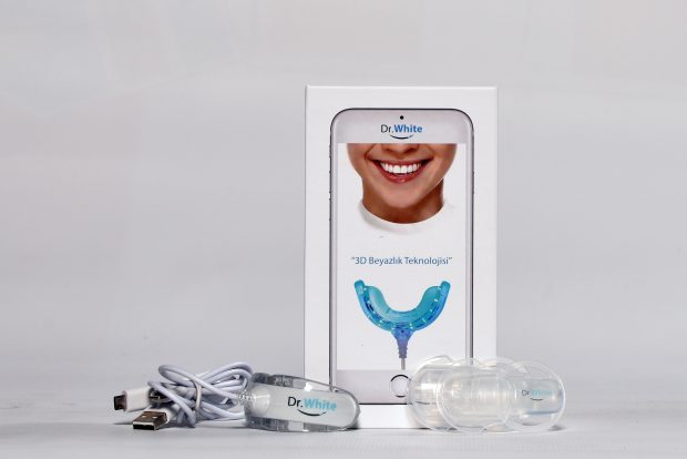 Akıllı Telefonla Dişlerinizi Beyazlatmak Mümkün, Akıllı Diş Beyazlatma Cihazı