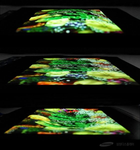 Samsung Dinamik Esneyebilen AMOLED Ekran
