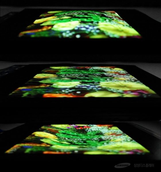 Samsung Dinamik Esneyebilen AMOLED Ekran