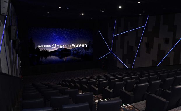 Samsung'tan 4K Sinema LED Ekran, 406 inçlik DEV EKRAN