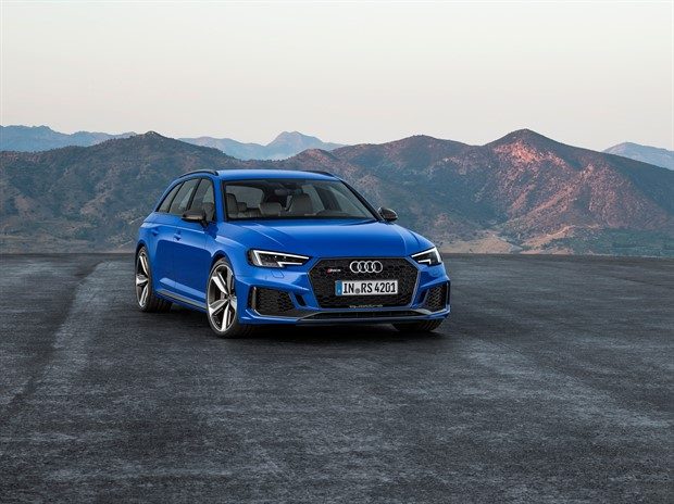 Audi Aicon ve Yeni Audi RS4 Avant