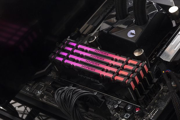 Yenilikçi HyperX Predator DDR4 RGB Bellek