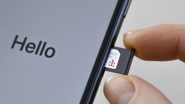 Apple, Çift SIM Kartlı iPhone Duyurmaya Hazırlanıyor