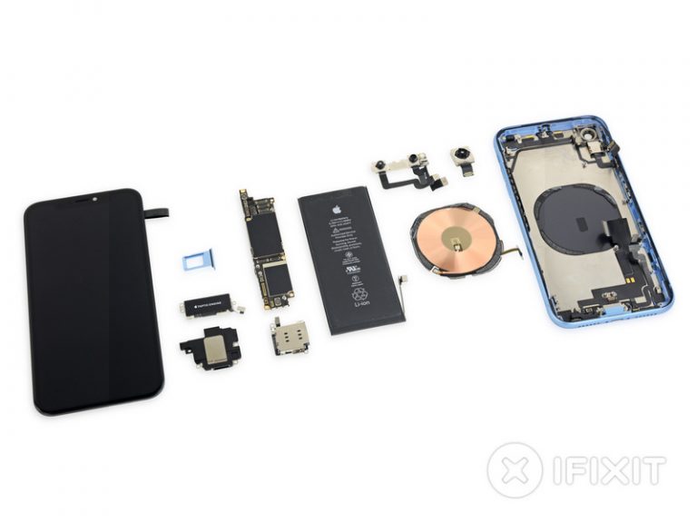 iPhone XR Nasıl Sökülür? Dikkat Çeken Büyük Batarya! TeknoTalk