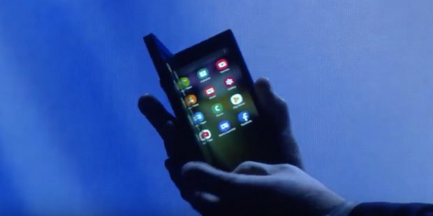 Samsung Katlanabilir Telefon Modelinin Nihayet Gösterdi