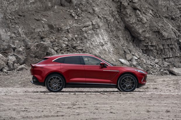 Aston Martin DBX, Spor Otomobil Ruhuna Sahip SUV