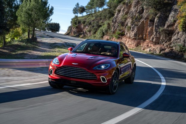 Aston Martin DBX, Spor Otomobil Ruhuna Sahip SUV