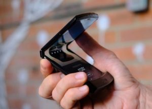 Motorola Katlanabilir Razr ön siparişleri 26 Ocak’ta başlıyor