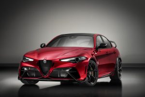 Alfa Romeo Giulia GTA Efsanesi Geri Döndü!