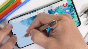 Samsung Galaxy S20 Ultra şaşırtıcı derecede sağlam