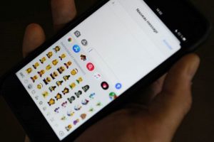 Bir sonraki emoji güncellemesi 6 ay gecikiyor, Sebebi belli!
