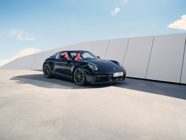 Yeni Porsche 911 Targa: Zarif, gösterişli ve benzersiz