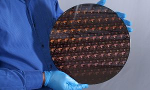 IBM, dünyanın ilk 2 nanometrelik çipini geliştirdi 