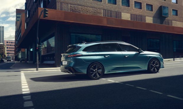 Yeni Peugeot 308 SW, Station Wagon'a Peugeot şıklığı geldi!