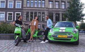 Paylaşımlı E-Mopedlerin ardından paylaşımlı e-arabalar da piyasaya giriş yaptı