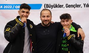 Antrenör Abdulkadir Şahin şampiyon sporcu yetiştirmeye devam ediyor