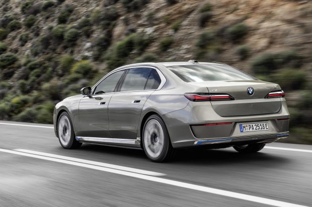 BMW'nin Amiral Gemisi Yeni BMW 7 Serisi 2022 Sonunda Türkiye'de!