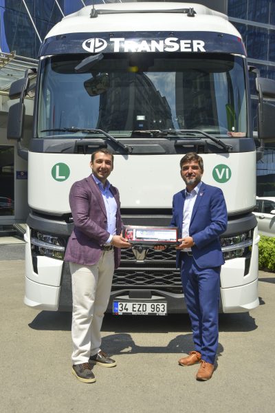 SERTRANS’ın ilk RENAULT TRUCKS T EVO Çekicileri AVRUPA Yolunda!