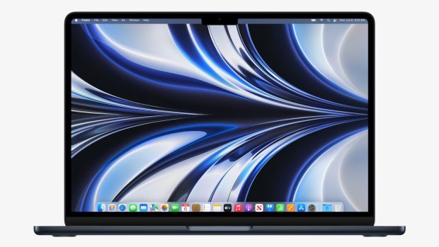 Yeni MacBook Air M2