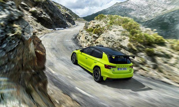 ŠKODA’nın Yeni Yarışcısı FABIA RS Rally2