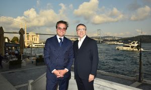 Alman Zeiss’in camlarını Türk Optik Devi Novax Üretecek