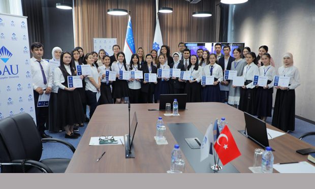 Kızlar için Yapay Zeka” Projesi Özbekistan’da Sunuldu