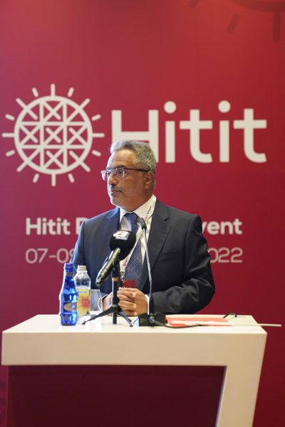 Türk Hava Yolları Yönetim Kurulu Başkanı Prof. Dr. Ahmet Bolat,