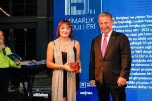 TürkSMD’den Mimar, Gazeteci ve İletişimci Yasemin Şener’e Basın Yayın Ödülü