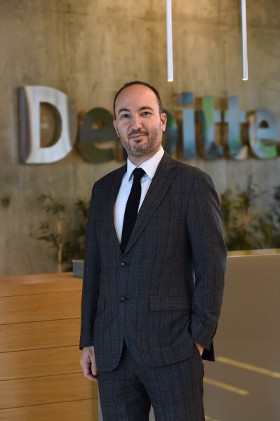 Deloitte İnsan Yönetimi Hizmetleri Lideri Cem Sezgin,