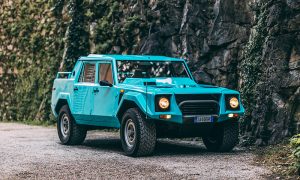 Pirelli, 1986 Lamborghini LM002 için geliştirdiği Scorpion BK lastiği yeniden sunuyor