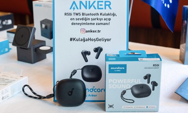 Anker, geniş ürün yelpazesine eklediği Soundcore R50i TWS Bluetooth Kulaklık’ı #KulagaHosGeliyor konseptiyle gerçekleştirdiği bir lansmanla tanıttı