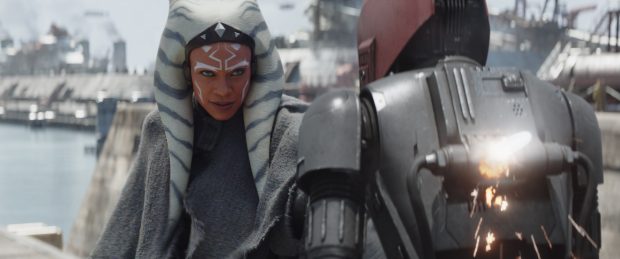 (L): Ahsoka Tano (Rosario Dawson) in Lucasfilm's STAR WARS: AHSOKA, exclusively on Disney+. ©2023 Lucasfilm Ltd. &amp; TM. All Rights Reserved.