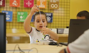 E-atıklar geri dönüştürülüyor, çocuklara eğitim desteği oluyor