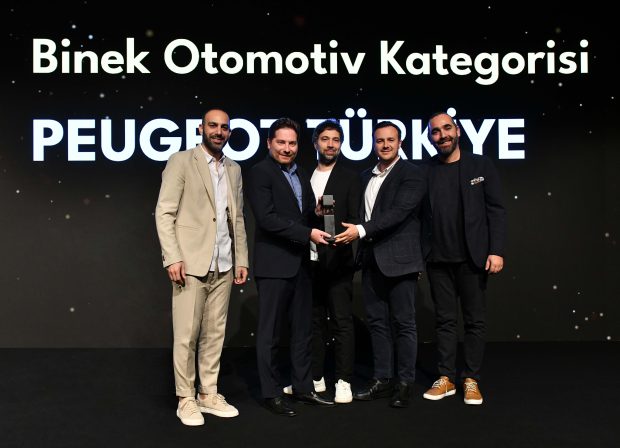 Peugeot Türkiye Alfa Awards'ta 2023 Yılının Binek Otomobil Markası Seçildi!