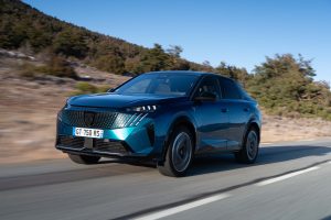 YENİ NESİL PEUGEOT 3008  YAZ AYLARINDA TÜRKİYE’DE!
