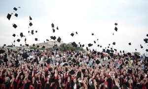 İstanbul Bilgi Üniversitesi’nde mezuniyet heyecanı