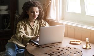 Hiwell’den üniversite öğrencilerine ücretsiz 8 seans online terapi desteği!