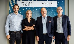 Daimler Truck ve Volvo Group, Yazılım Tanımlı Araç Platformu Geliştirecekleri Ortak Girişim İçin Anlaşma İmzaladı!