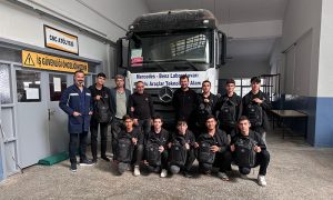 Mercedes-Benz Türk, 10 Yıldır Endüstrinin Geleceği Gençlere Yatırım Yapıyor!