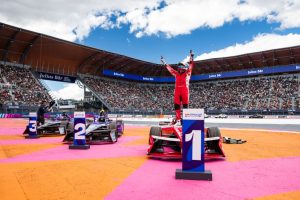 Nissan Formula E Takımı Mexico City’de muhteşem bir zafer elde etti
