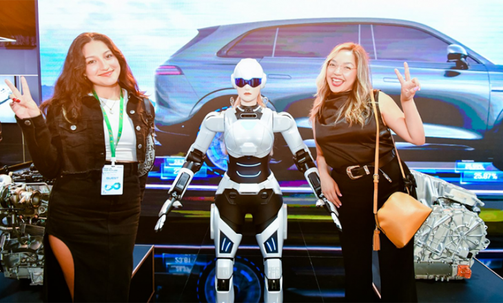 Chery’nin Yapay Zekâ Destekli Robotu AiMOGA Göreve Başladı!