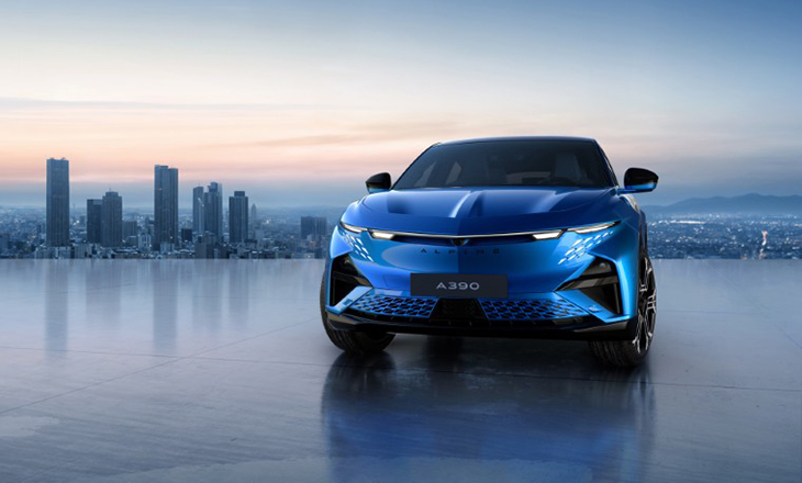 Sportif FastBack Alpine A390’nın Dünya Lansmanı Gerçekleşti