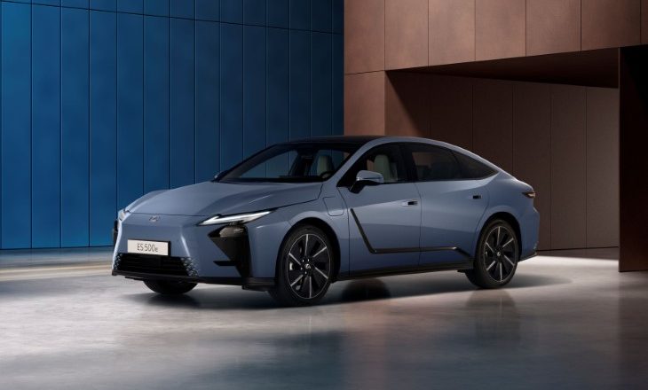 Lexus Yeni Nesil ES Sedan Modelinin Avrupa Prömiyerini Gerçekleştirdi