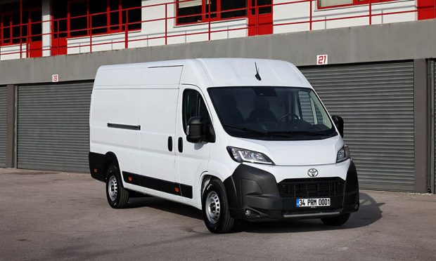Toyota, Yeni PROACE MAX ile Ticari Araç Müşterilerine Maksimumu Sunuyor