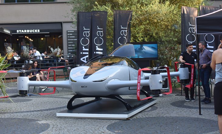AirCar, Türkiye’de İki Kişilik “Uçan Araba” ile İlk İnsanlı Uçuşunu Başarıyla Gerçekleştirdi
