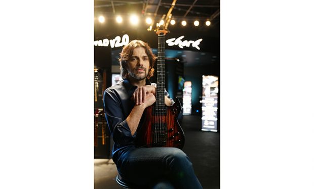 Shark Guitars, Titanyumla Yazılmış Bir Gitar Devrimi